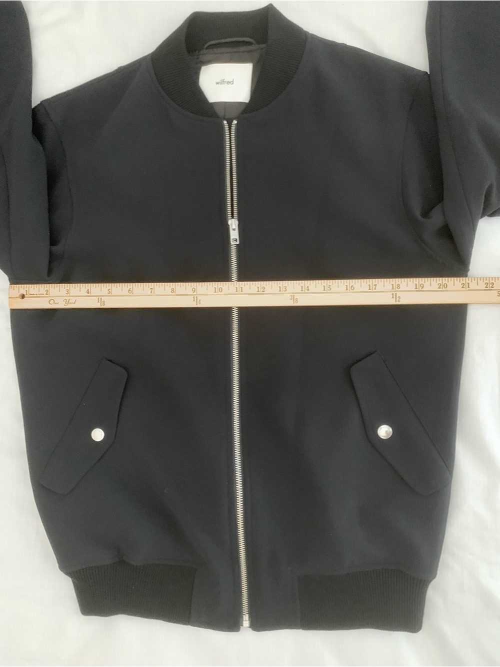 Aritzia Wilfred Numbers Crepe Bomber Jacket Black - S/M EUC - Picture 4 of 9
